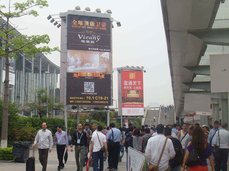 Defeng-Defeng In The Canton Fair | 3d Hologram Advertising News